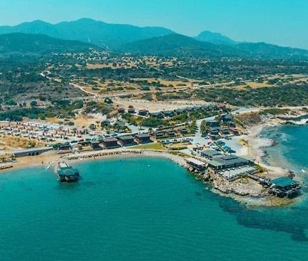 Zambak Holiday Village & Restaurant Superb Seafront Location ! Agios Georgios  ภายนอก รูปภาพ