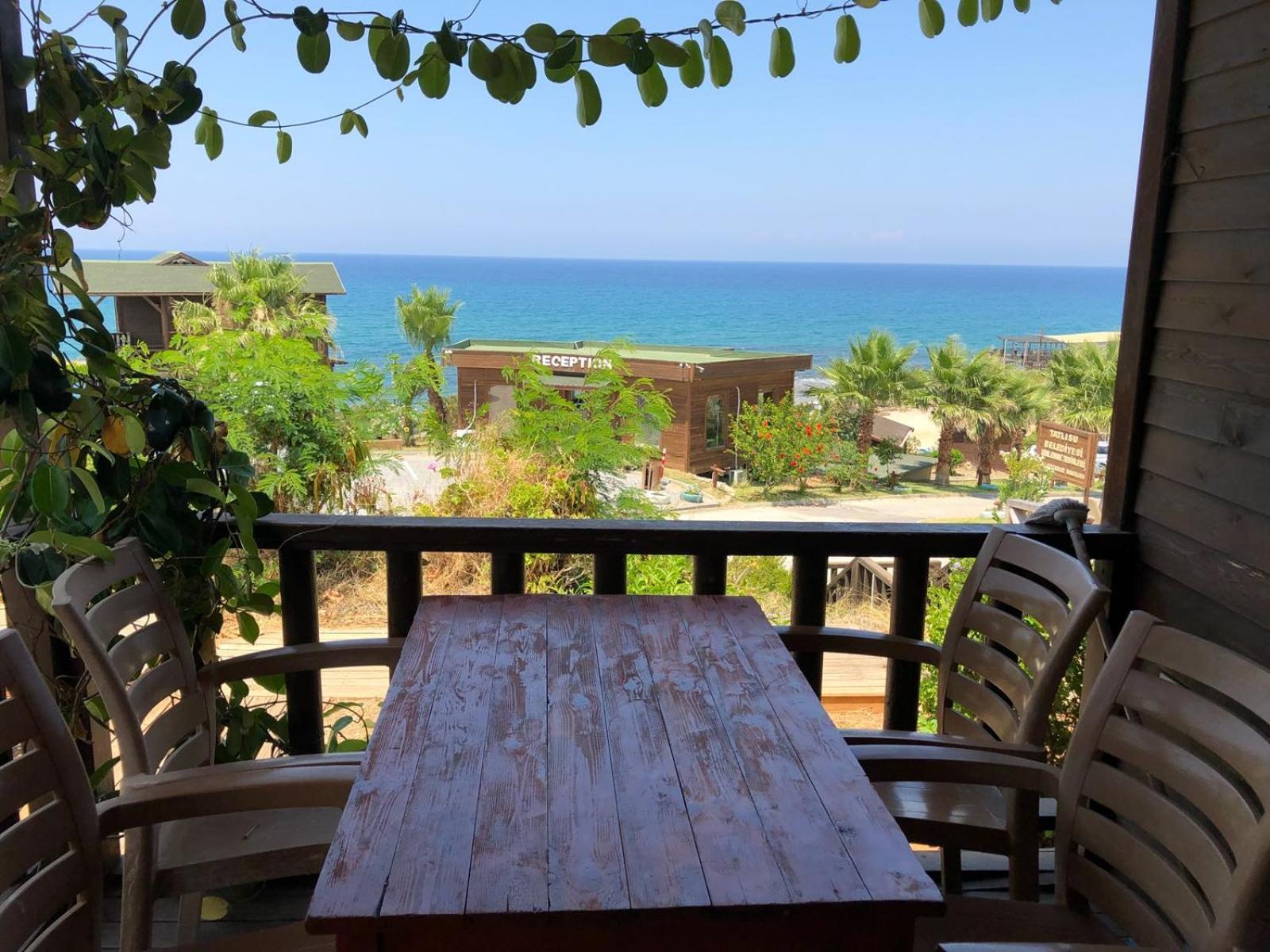 Zambak Holiday Village & Restaurant Superb Seafront Location ! Agios Georgios  ภายนอก รูปภาพ