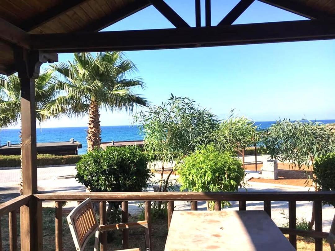 Zambak Holiday Village & Restaurant Superb Seafront Location ! Agios Georgios  ภายนอก รูปภาพ
