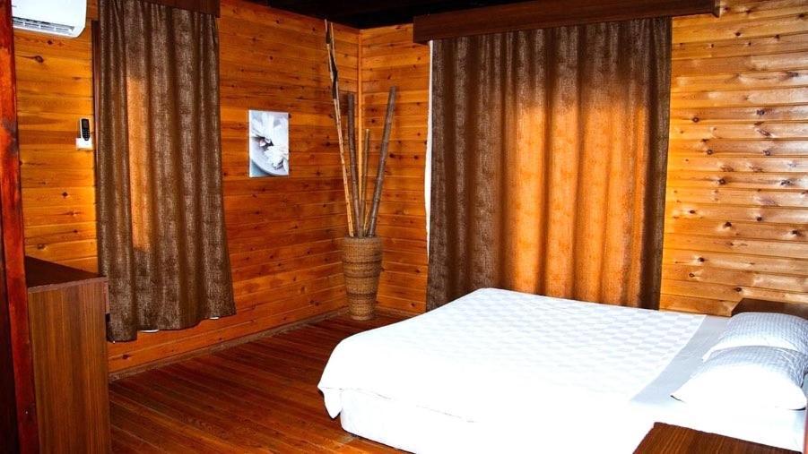 Zambak Holiday Village & Restaurant Superb Seafront Location ! Agios Georgios  ภายนอก รูปภาพ